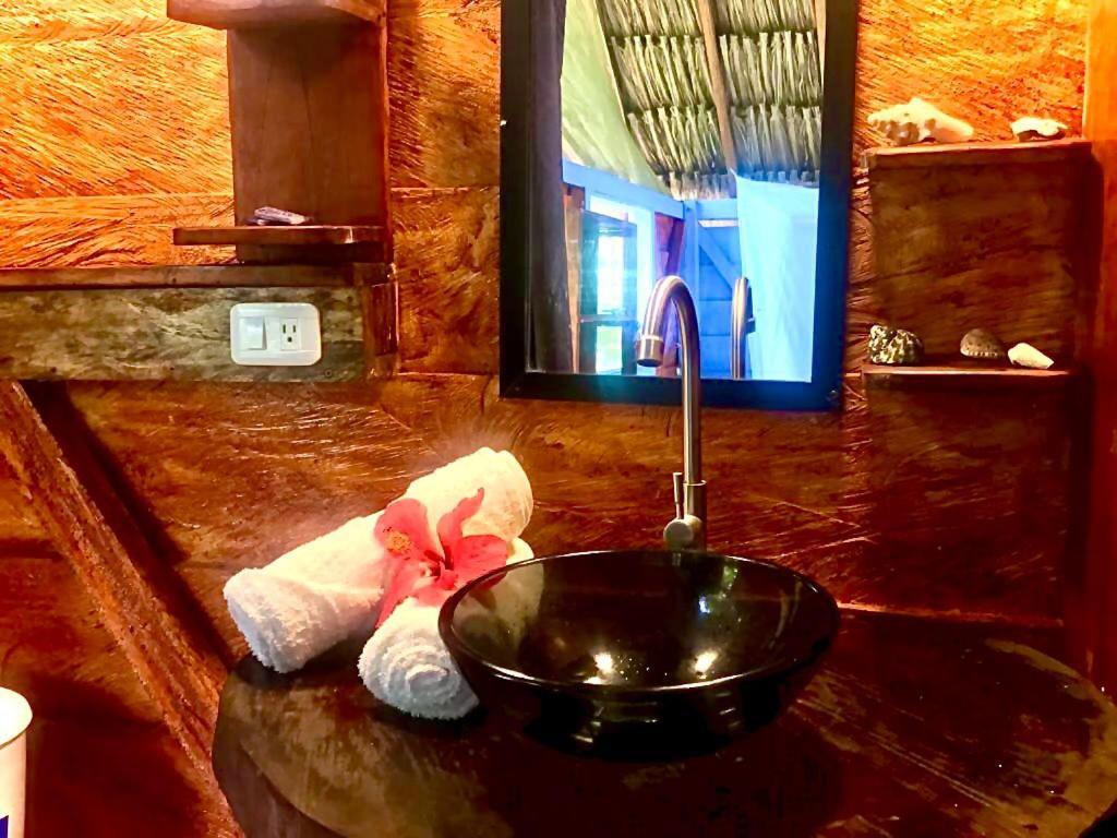 Hostal Doble Vista Capurgana Luaran gambar