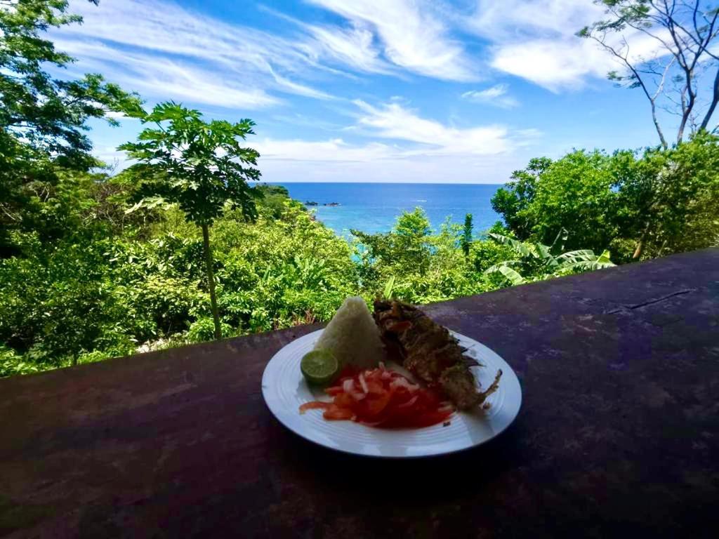 Hostal Doble Vista Capurgana Luaran gambar